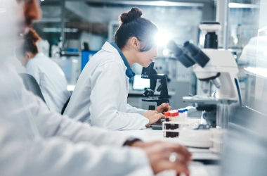 Exploring Clinical Trials vs. FDA Approved Treatments: A Patient’s Guide